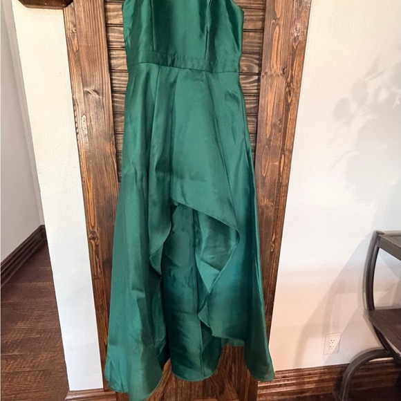 Lulu's Emerald High-Low Halter Dress - Picture 4 of 5